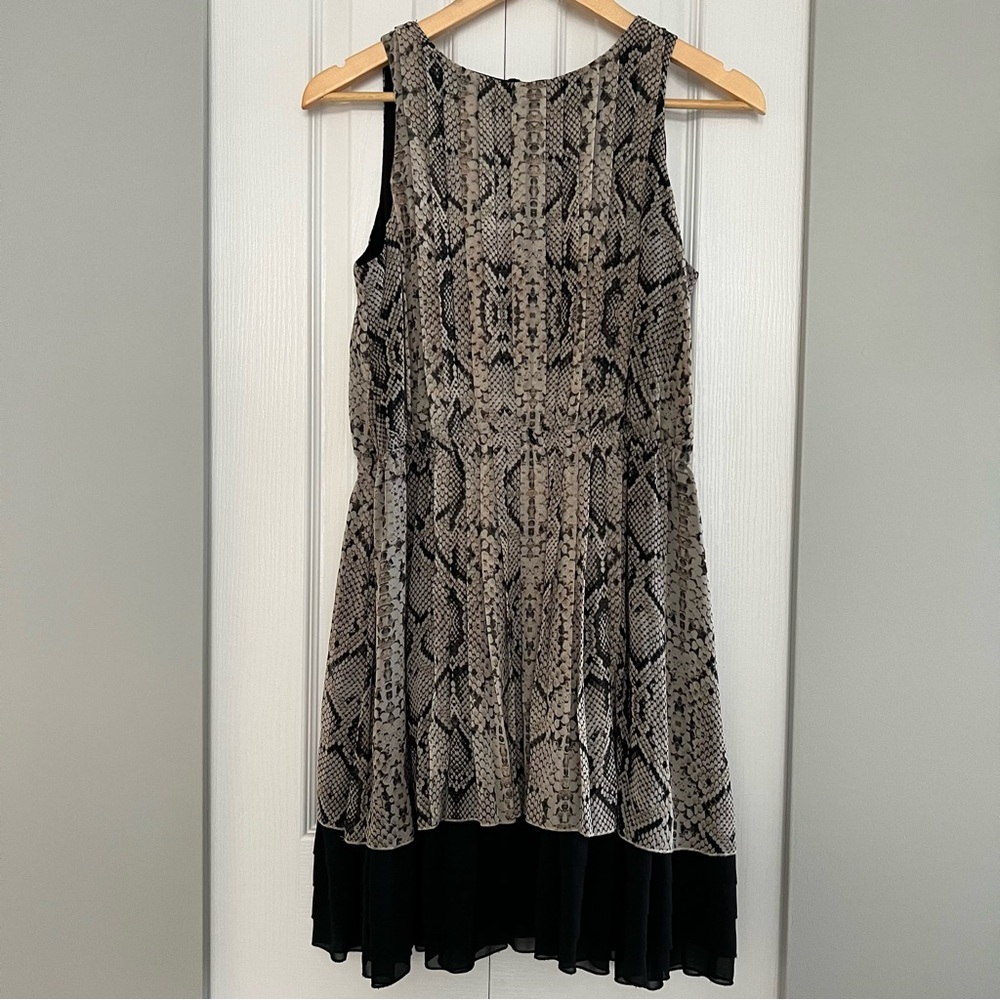Jessica Simpson dress, size medium